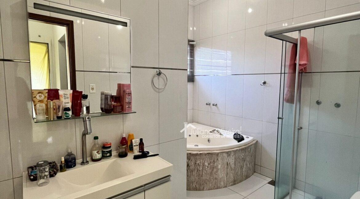 694ab3e7-288c-40e5-b13c-3a7684ead43e