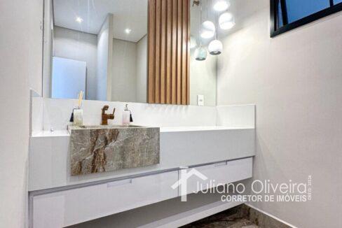 7ee4ee91-fa0a-494c-89b2-4d897ecbb09b