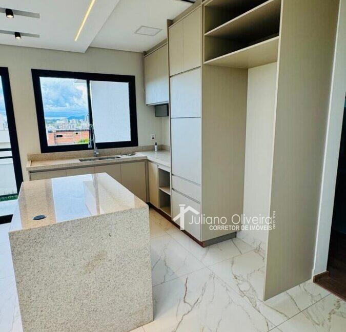 64878304-b45d-4c92-8e97-14a886faf66b