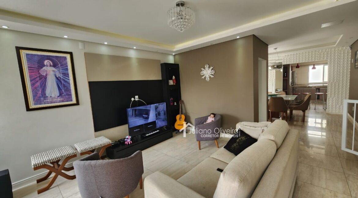 8b515c62-dbfb-481e-8cad-9fb08cfbcb0c