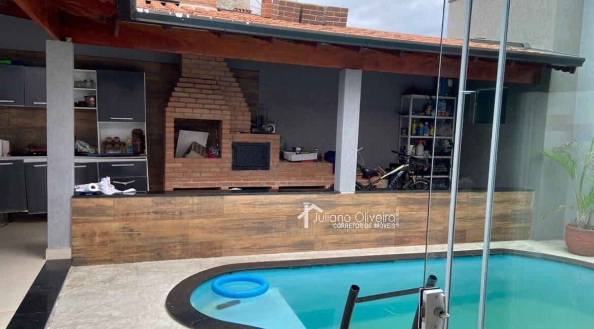 e249f530-499f-4fcd-ad36-e00c33b52ccf