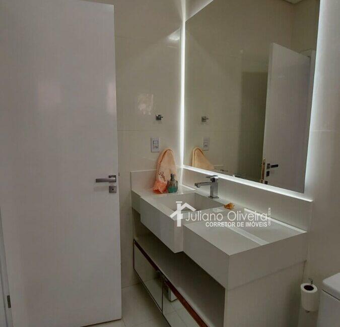 6d876d7c-6b1a-4986-a98a-78561b26e4c1