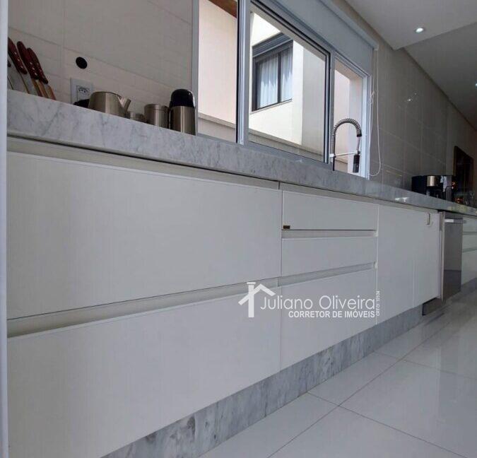 b19fd0e0-b9e8-499d-9049-8609a1526bf3