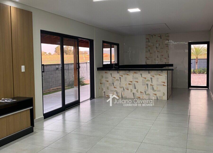 a862cf0b-4de8-46c4-8cbb-252692649711