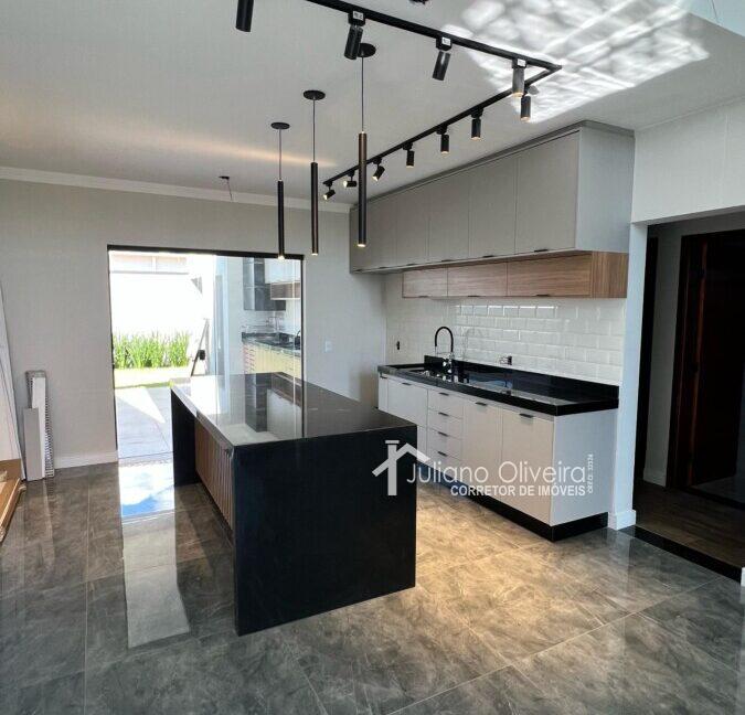 6a7d36bb-4261-4ef9-949d-94182ce870cc