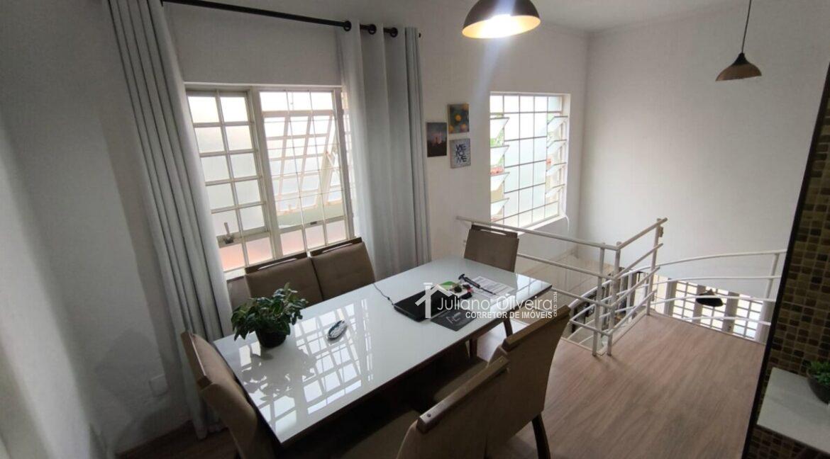 8272b78b-1766-4309-a7d8-bc1af858806a