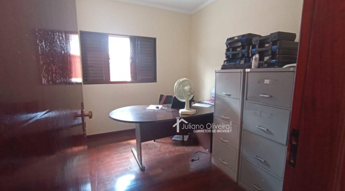 e6869698-39a1-41f9-b1e3-c77b97edb4d9