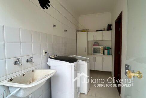 7c12e12e-7b7a-4ee6-ad88-1595c1f93ef4