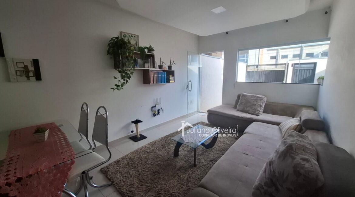 f2d19c79-8aaf-4967-a160-52d21f0b1152