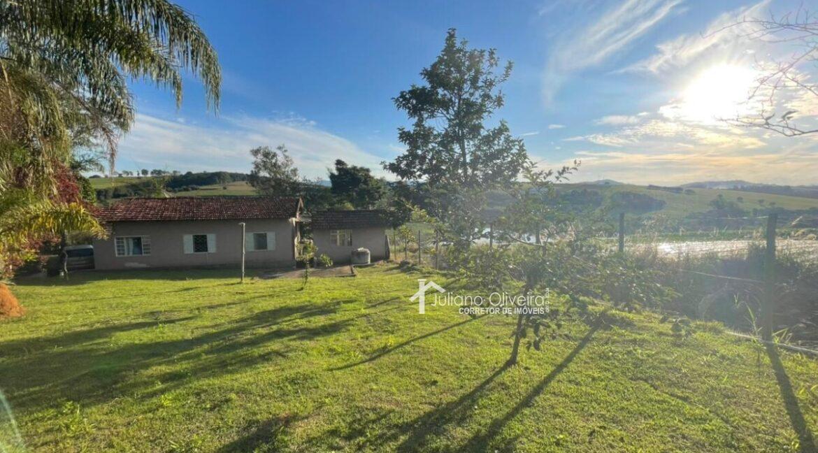 1ffb46fc-df37-478e-a6a9-83053b8902e3