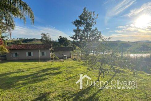 1ffb46fc-df37-478e-a6a9-83053b8902e3