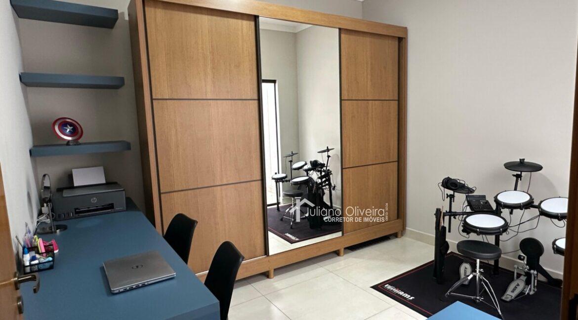 be9371ab-b03e-4448-9c81-638bb8811421