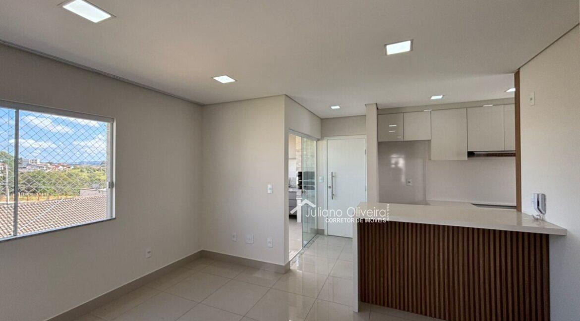 da889253-b440-4d73-a9bb-9d2b7bf26d15