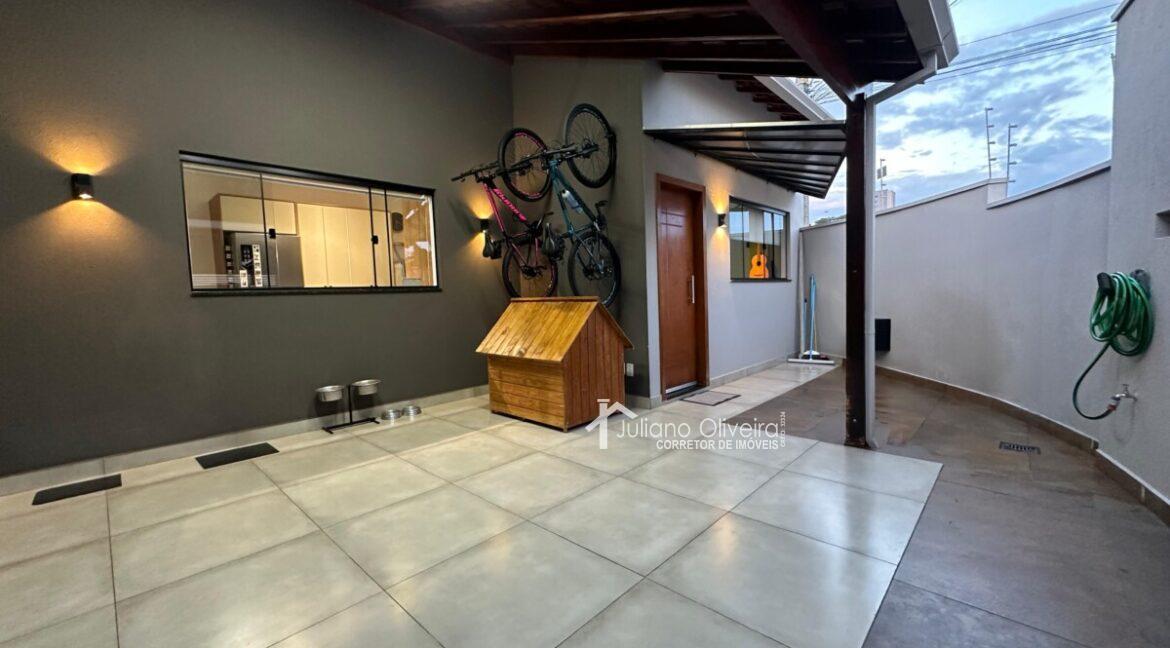 dd44af84-f159-48b0-ae87-5148fcad584a