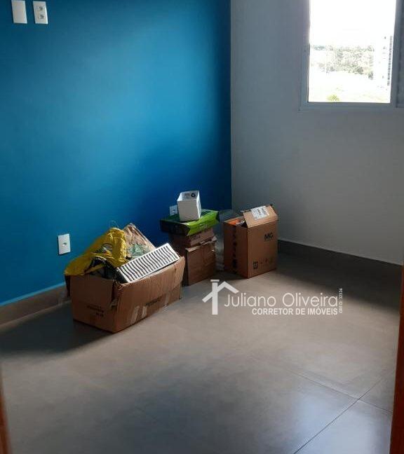 21f06c05-31b2-4f18-af65-995d17f9afb8