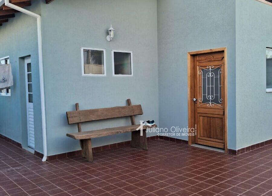 8f8ccd61-c1c1-45ed-b390-4b72fb7b1486