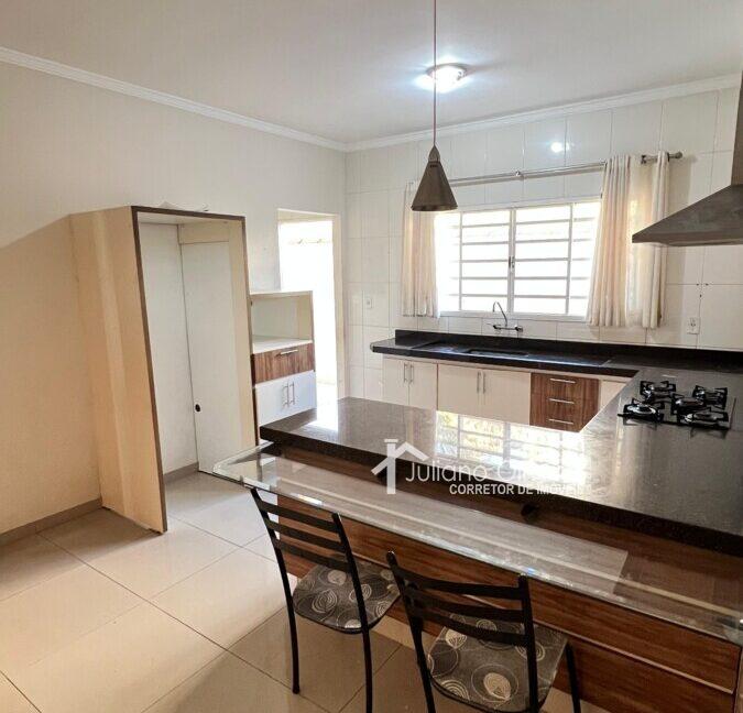 c6f6e2d9-16b5-4b50-b521-76bff0790e37