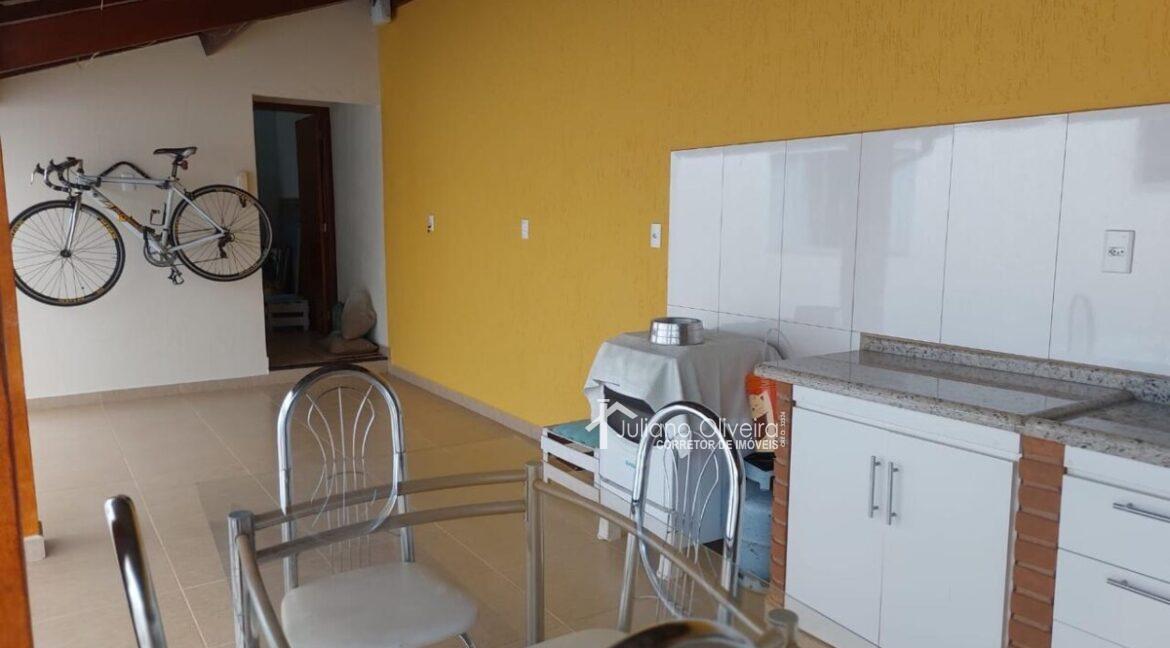 37b06e83-9439-4c2c-96b4-f57990694ece