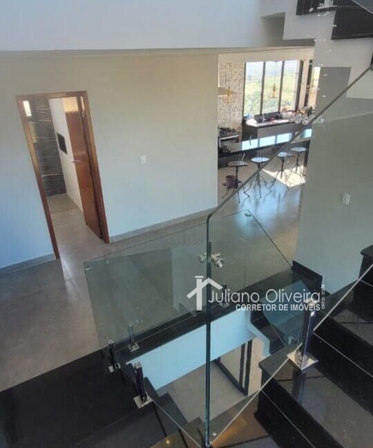 4becbe3d-091b-4d92-a174-5f68d9a45791