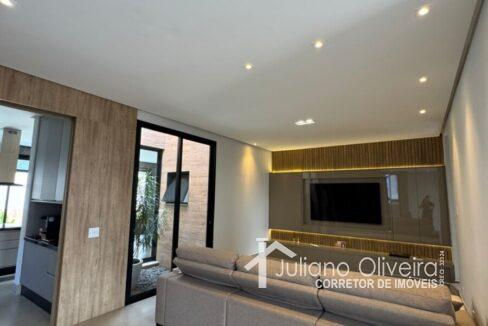 6285a1d9-63dd-45a5-b44c-abbc80427186