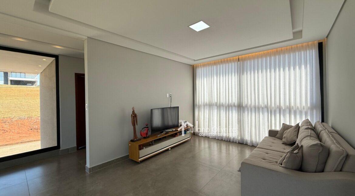 676a8962-6ee6-4026-994f-0c1162b3b8f4