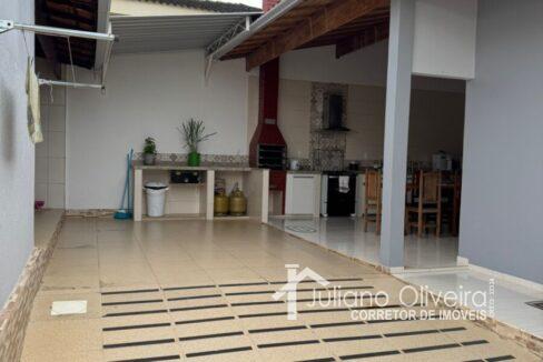 6b57e7ae-d704-41e4-96d1-a0c2ab2c5c3f