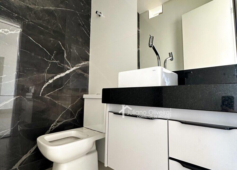 7352b170-f3dd-407f-9196-f25c8656c13e