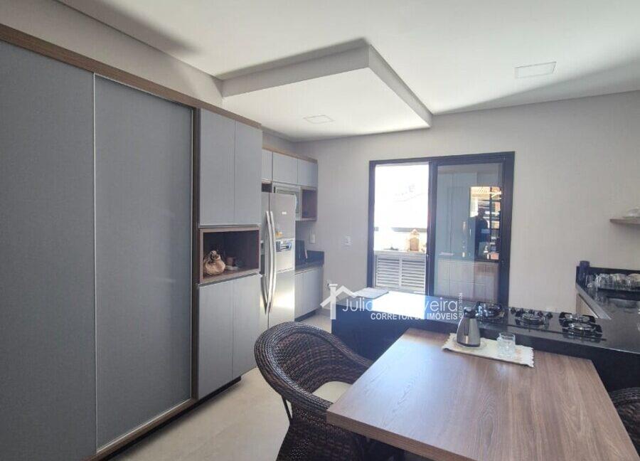 ebad707f-b765-415e-b184-d8a155273acf