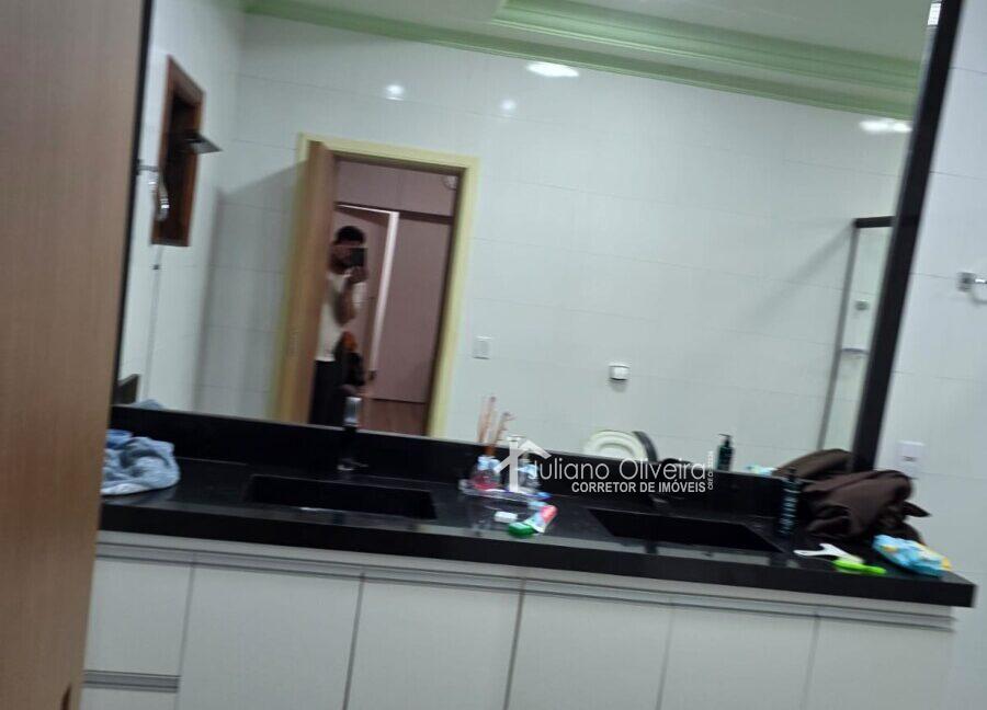 18036bec-192e-45bc-8530-7d616e6a1566