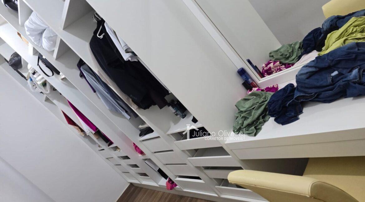 1d728270-3dd3-4b07-b56a-51ba6c83a85e