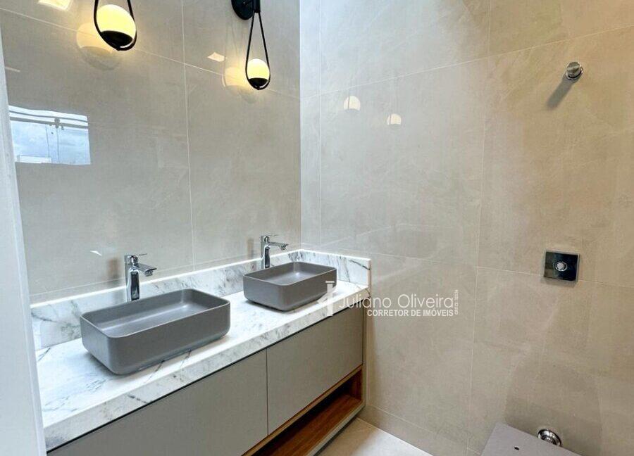 305f0773-0239-4235-823a-64c8b1969ef6