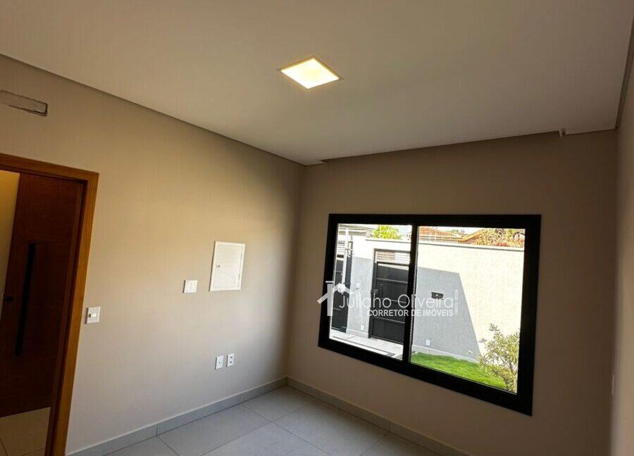 33f40a8a-c18c-4782-a646-782af166485d