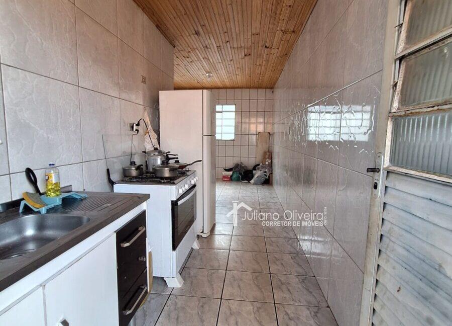 61a4b2c3-4c9d-46a4-bdd4-cf5379a6b5ca