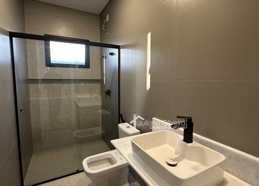 b249ff72-4790-46c3-8a95-67a6f48b6dcb