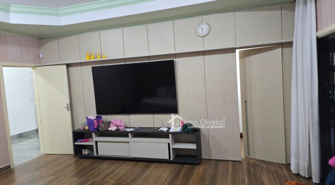 c8d7a4ff-1548-4cef-aaa8-b24261c20666