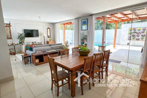 d6de7b55-79c5-4f96-8597-af6bb395f461