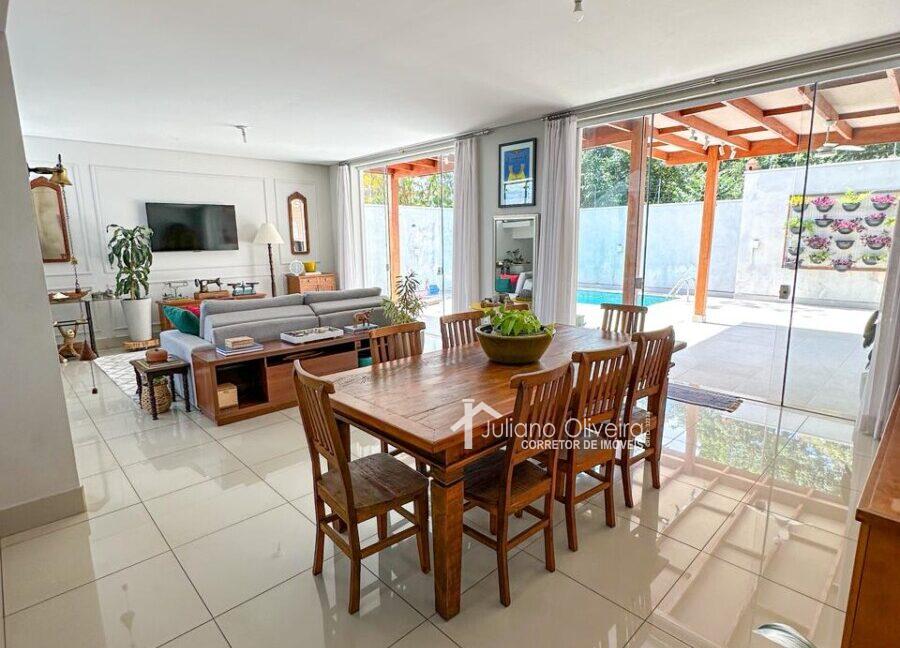 d6de7b55-79c5-4f96-8597-af6bb395f461