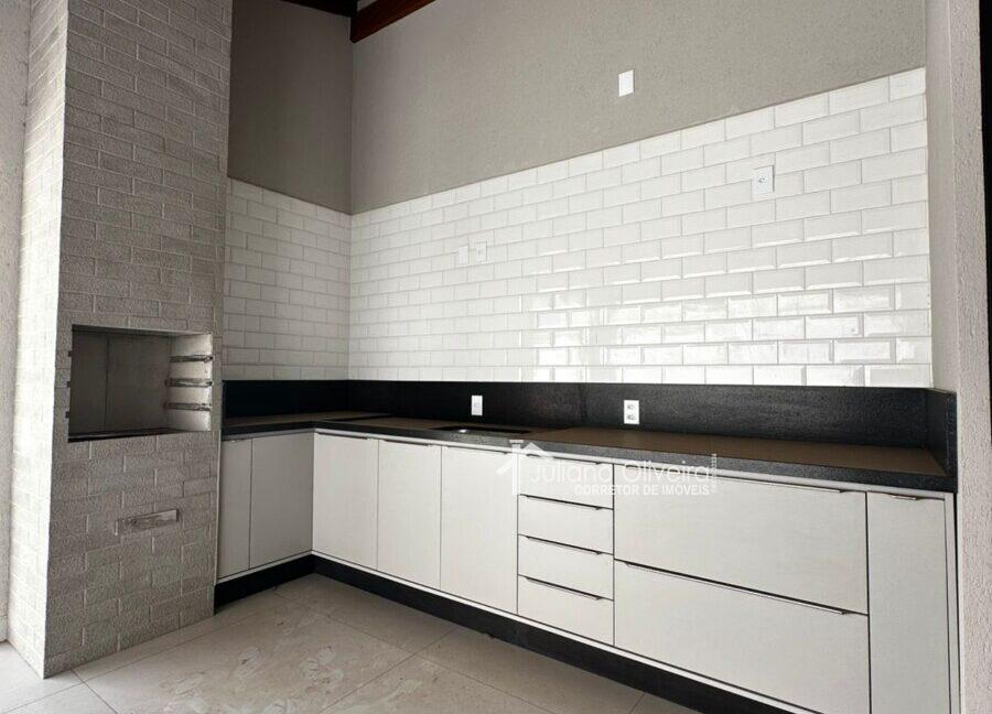 e552cf70-6763-410b-b5de-d6d409fbe5e5