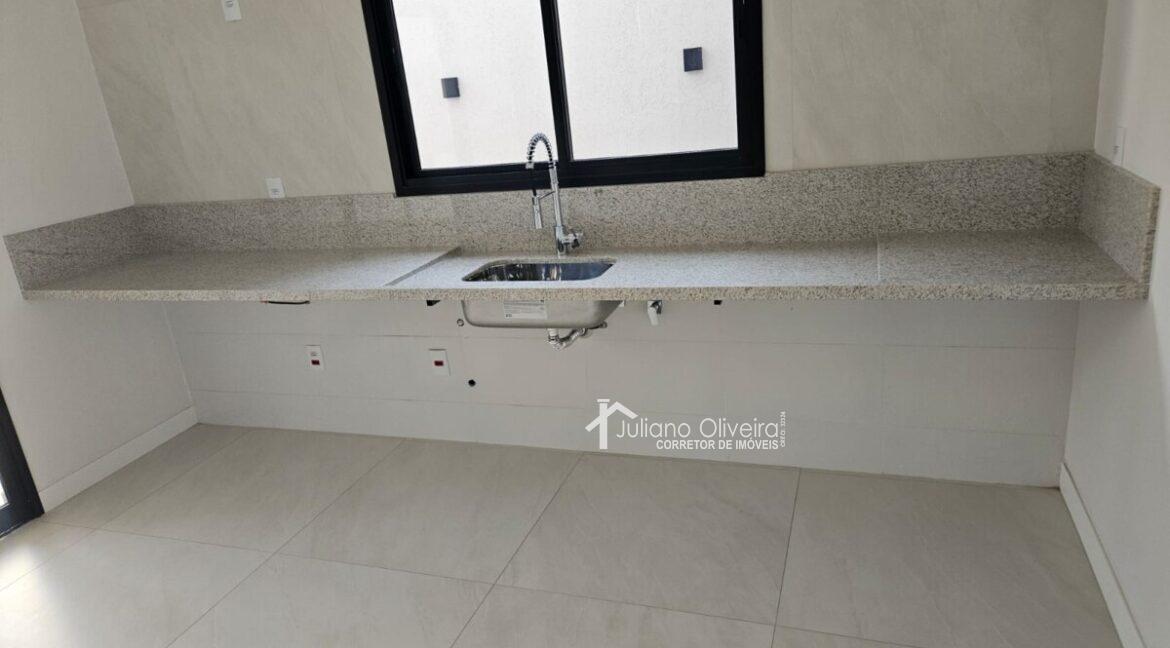 057e2d13-b42d-430a-bb1e-2deca48ce257