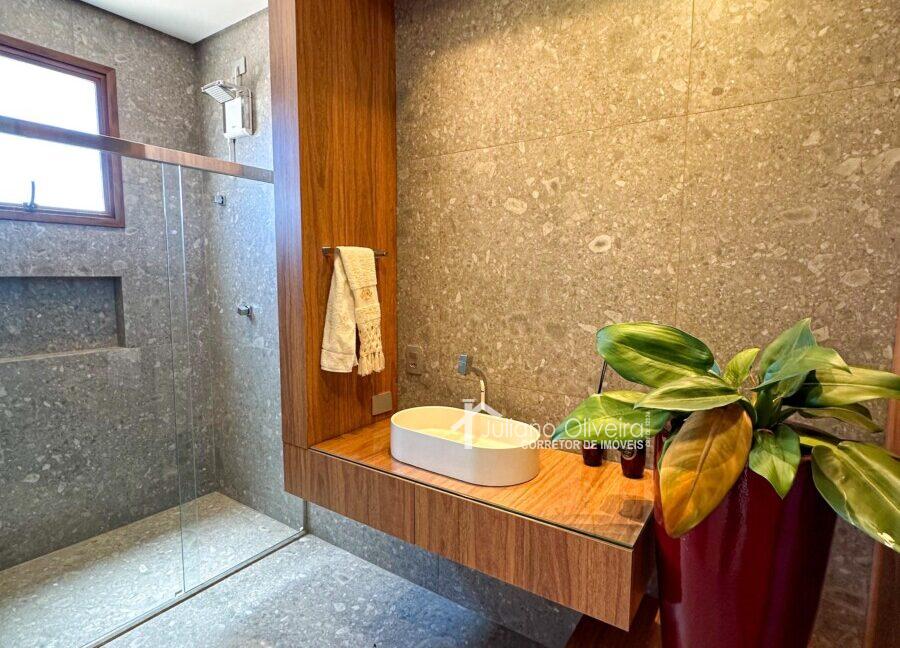 068e76e4-f9f8-4975-bc7b-501db4fdb065