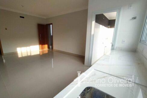 1c8b94ff-d72f-441f-b12e-9f020917a110