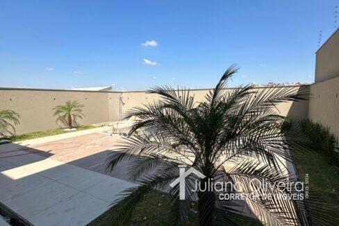 32642621-4a90-4b8b-bf8a-c3bd49f7857b