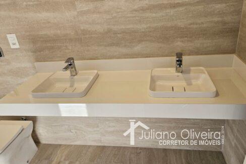 37b19d70-accc-43d5-93ef-4800b1ae440c