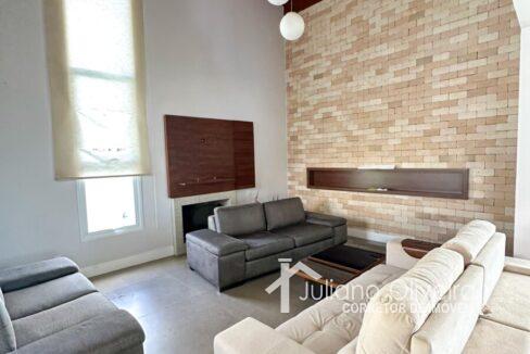 51db619c-2fb2-445b-bce7-b25e5219e776