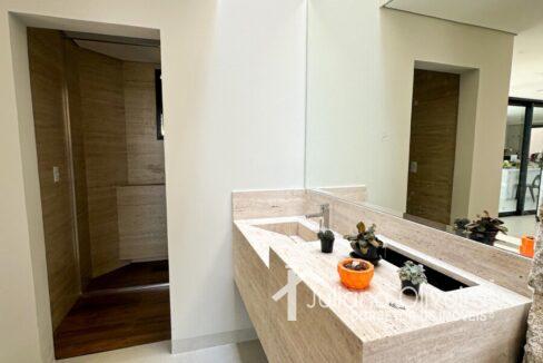 6f538d5a-c991-4fe0-8e3a-e29bc53d583f