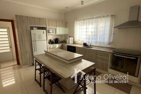 ba1e2dc4-1292-4f30-a943-1d907d17c5b2