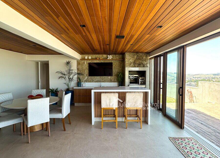 d5f740d1-adc9-4a5a-a214-fea3caf6b1cc