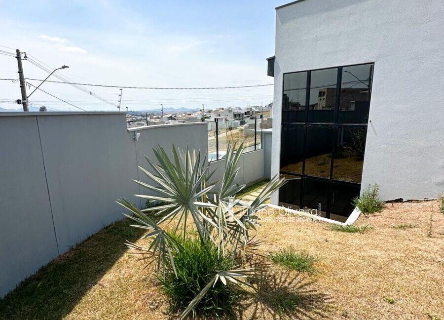 0ef4b3a6-6622-4a13-b25c-d2e5d9866a2a