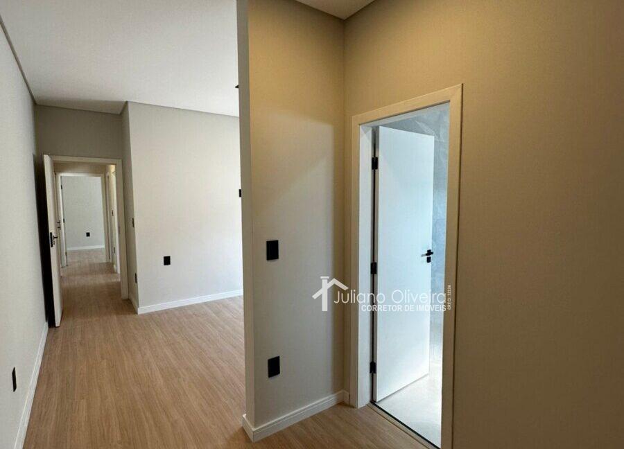 19f8e93e-279a-4438-bc32-634e28c2c473