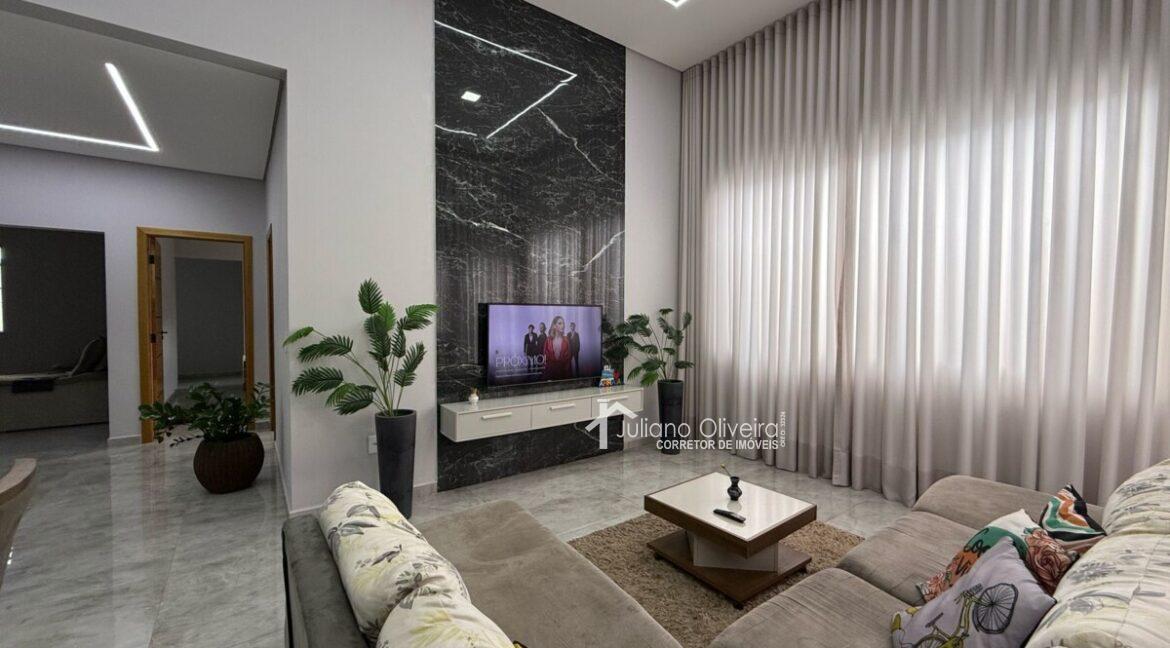 2c25980a-3f9e-4e5c-bec7-faa0e5605579